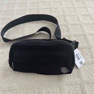 lululemon athletica Men's Black Belt Bag